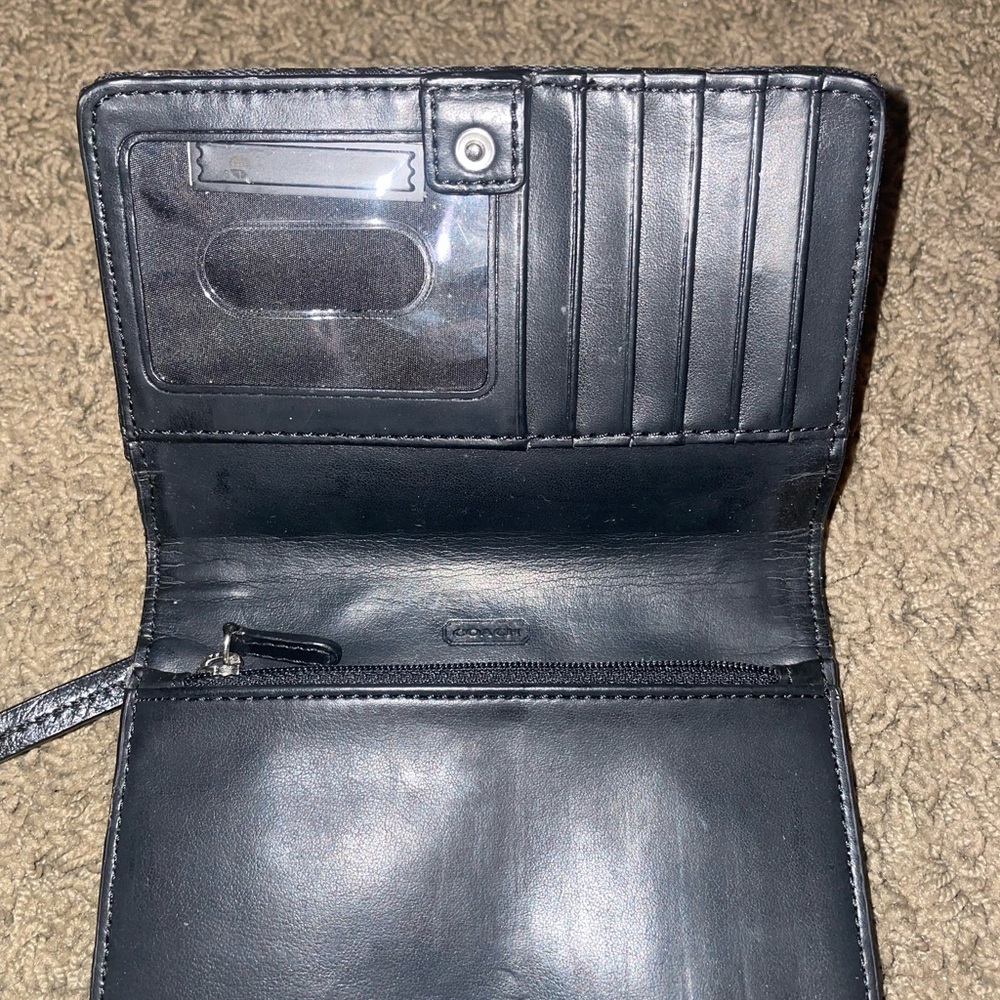 Coach Purse - Picture 4 of 4